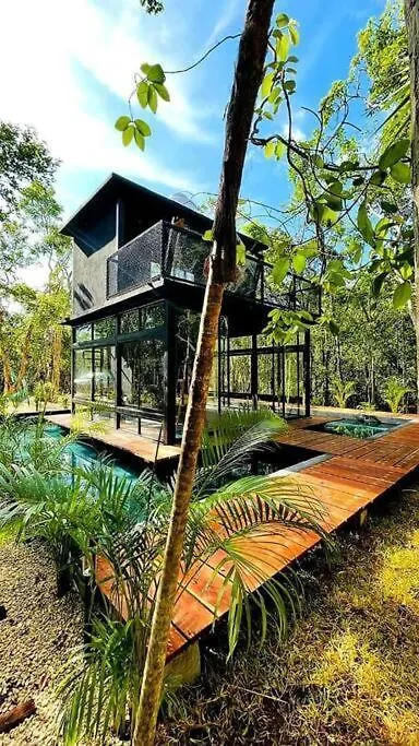 Villa K NAJ- Tiny House con cenote natural privado. México