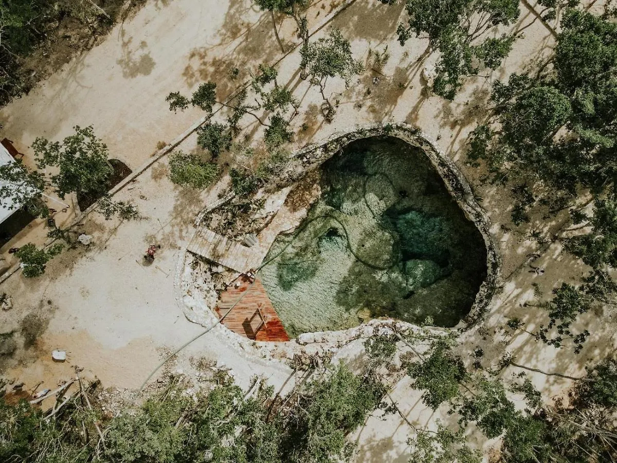 K NAJ- Tiny House con cenote natural privado. 0*, Tulum México